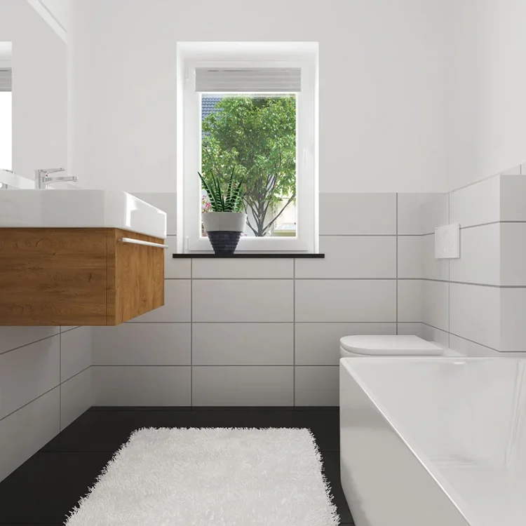 Modernes Badezimmer mit weißen Fliesen, Holzwaschtisch, freistehender Badewanne und Fenster mit Pflanze