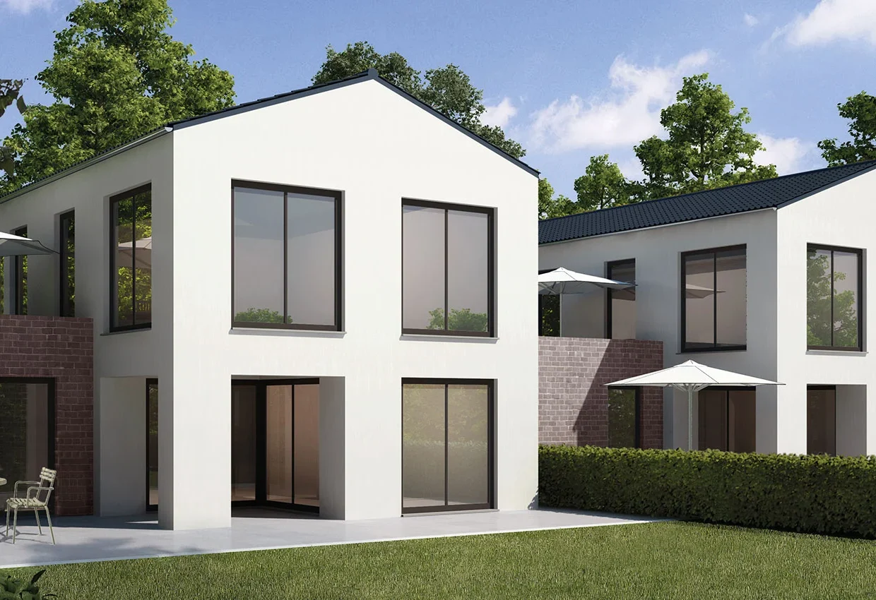 Modernes zweistöckiges Doppelhaus mit weißer Fassade, Klinkerverblendung und großen Fenstern in grüner Umgebung